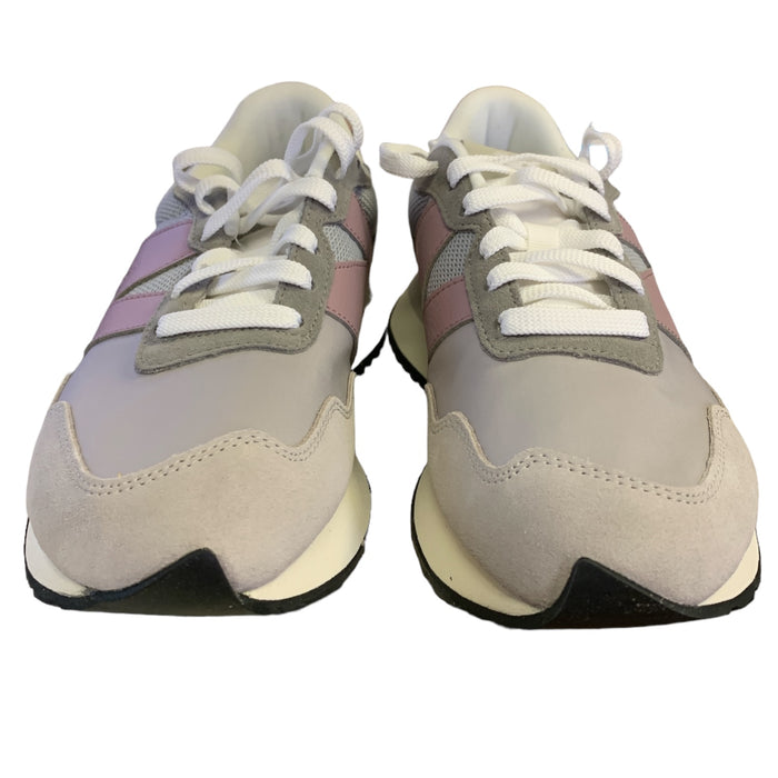 New Balance 237 Women's Lace-Up Closure Round Toe Sneakers