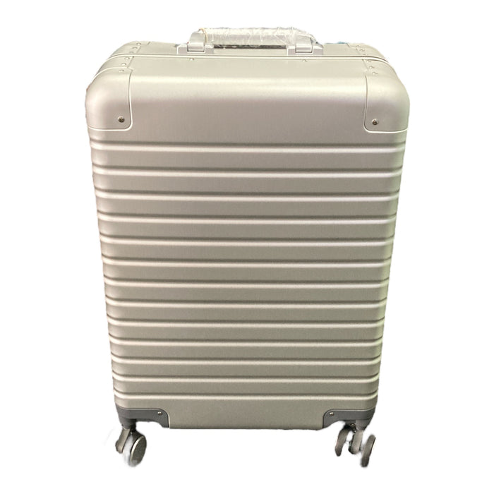 X Series by iFLY Quest 20" Aluminum Carry-on (Silver)