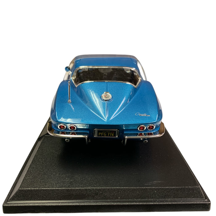 Maisto Special Edition 1/18 Scale Die Cast Metal 1965 Chevrolet Corvette