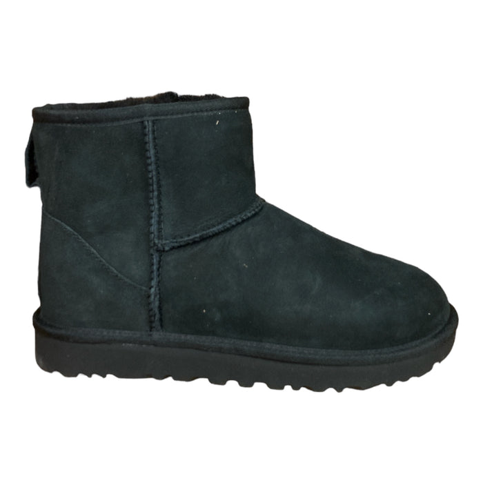 UGG Women's Classic Mini II Slip On Sheepskin Ankle Winter Boot