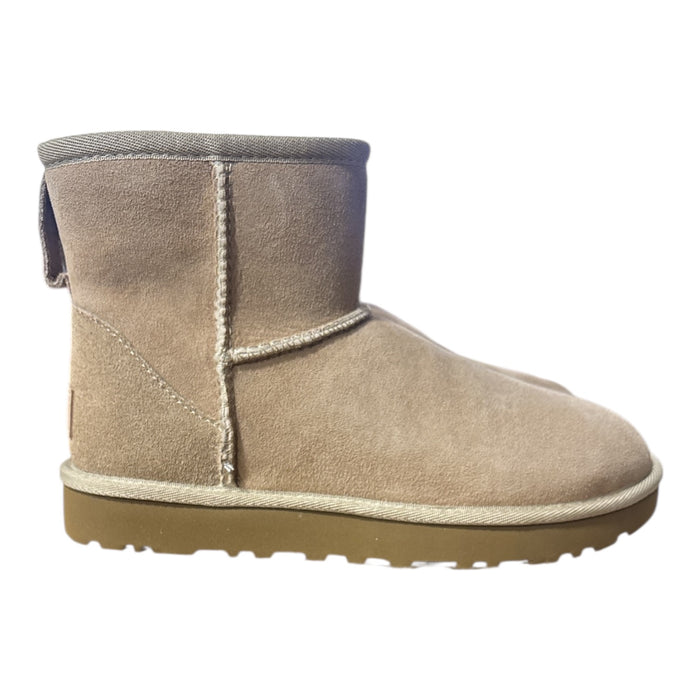 UGG Women's Classic Mini II Slip On Sheepskin Ankle Winter Boot