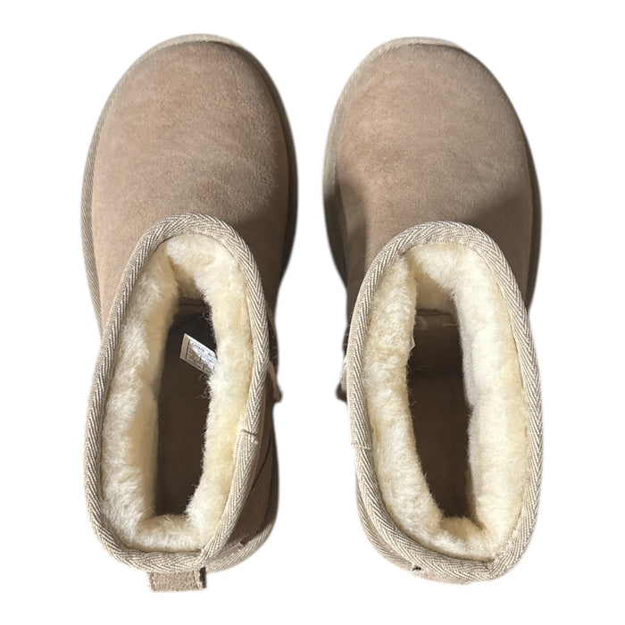 UGG Women's Classic Mini II Slip On Sheepskin Ankle Winter Boot