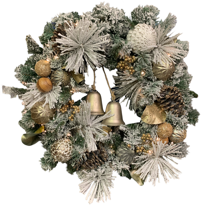 Member's Mark 32" Pre-Lit Decorated Wreath, Flocked Spruce & Bristle Pine