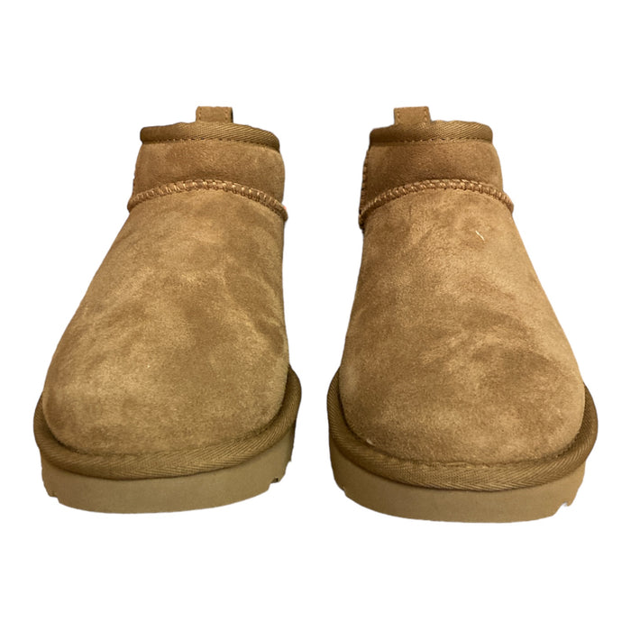UGG Women's Classic Ultra Mini 3.5" Shaft Suede & Sheepskin Lined Boot