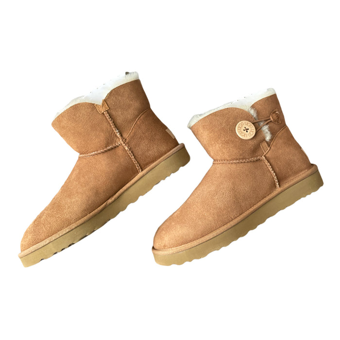 UGG Women's Water Resistant Mini Bailey Button II Suede Boot, Chestnut, Size 10