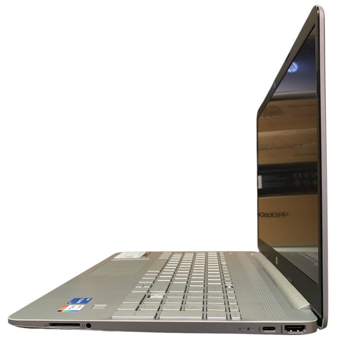 HP Laptop 15.6" Intel i5-1235U, 12GB RAM, 512GB SSD, Intel Iris Xe Graphics Card