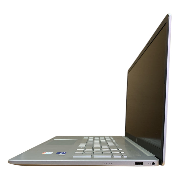 HP Laptop 17.3", Intel i7-1165G7, 8 GB RAM, 512 GB SSD, Intel Iris Xe Graphics