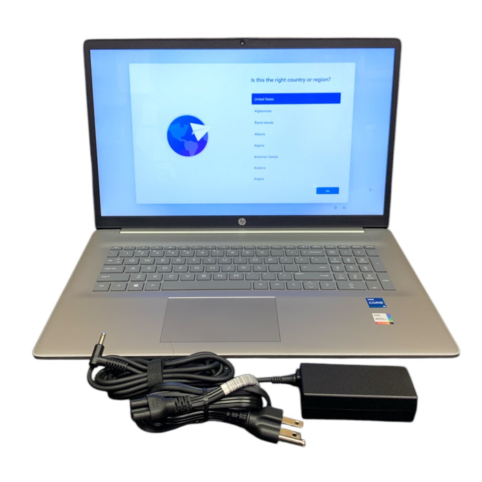 HP Laptop 17.3" Intel i5-1155G7, 8GB RAM, 512GB SSD, Intel Iris X Graphics Card