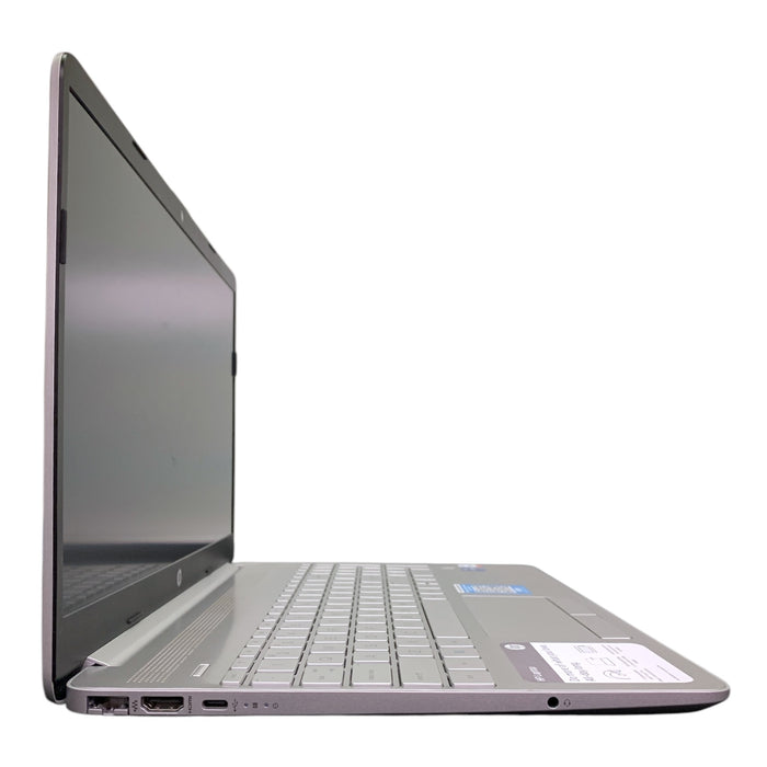 HP Laptop 15.6" Intel i5-1135G7, 8GB RAM, 256GB SSD, Intel Iris X Graphics Card