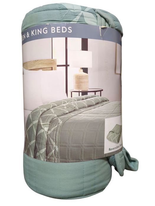 Member's Mark Super Soft Down Alternative Reversible Blanket