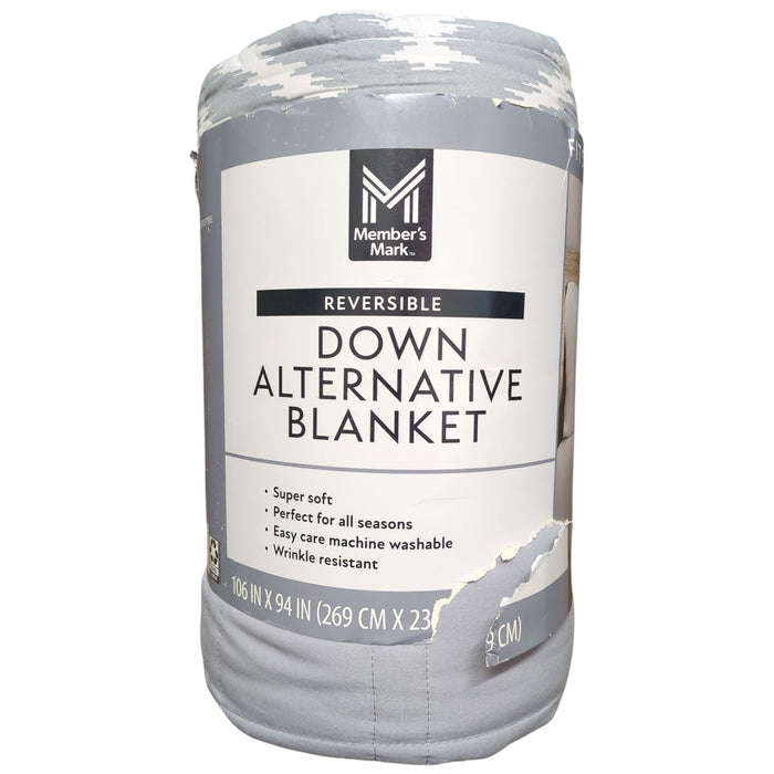 Member's Mark Super Soft Down Alternative Reversible Blanket