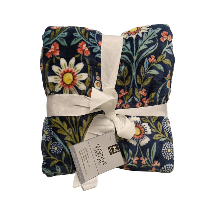Member's Mark Oversized & Luxuriously Soft Seasonal Lounge Throw, 60" x 70"