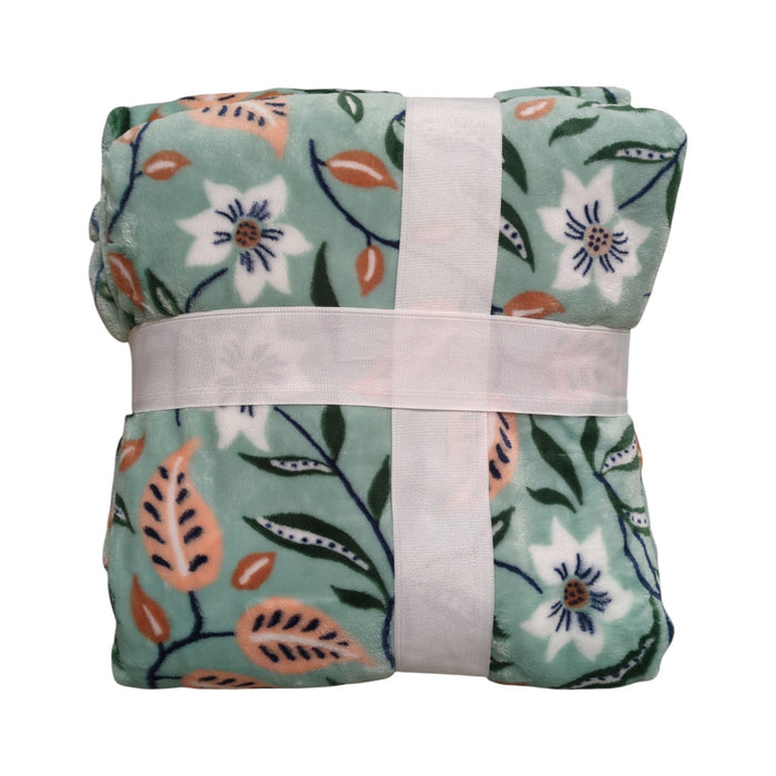 Member's Mark Oversized & Luxuriously Soft Seasonal Lounge Throw, 60" x 70"