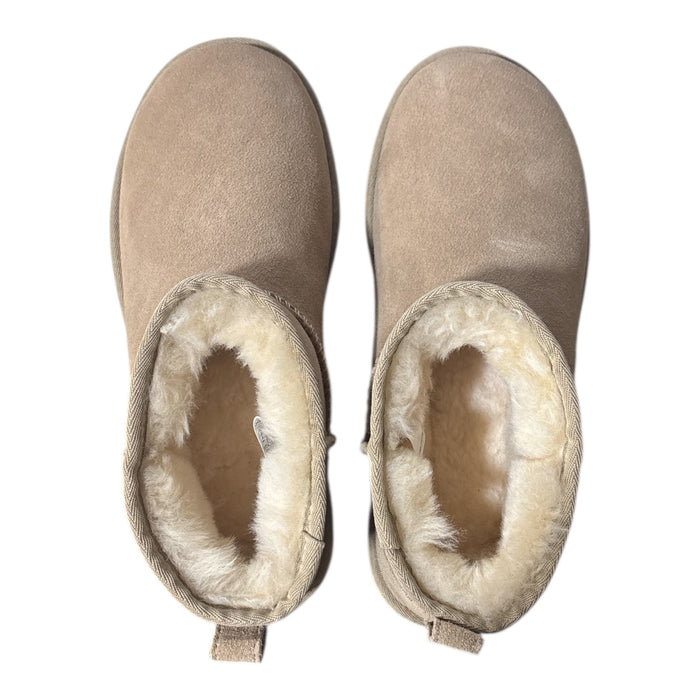 UGG Women's Classic Ultra Mini 3.5" Shaft Suede & Sheepskin Lined Boot