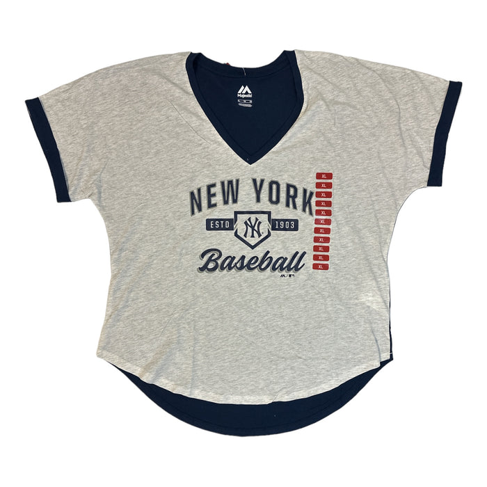 Genuine Merchandise Women's MLB Graphic Print V-Neck Round Hemline T-Shirt