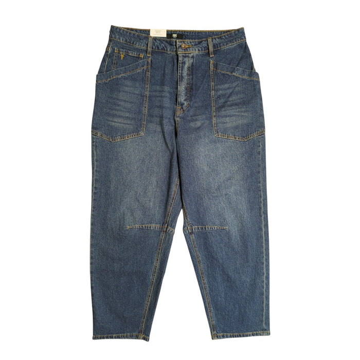 Frye Women's Vintage Inspired 5-Pocket Button Fly Barrel Jean