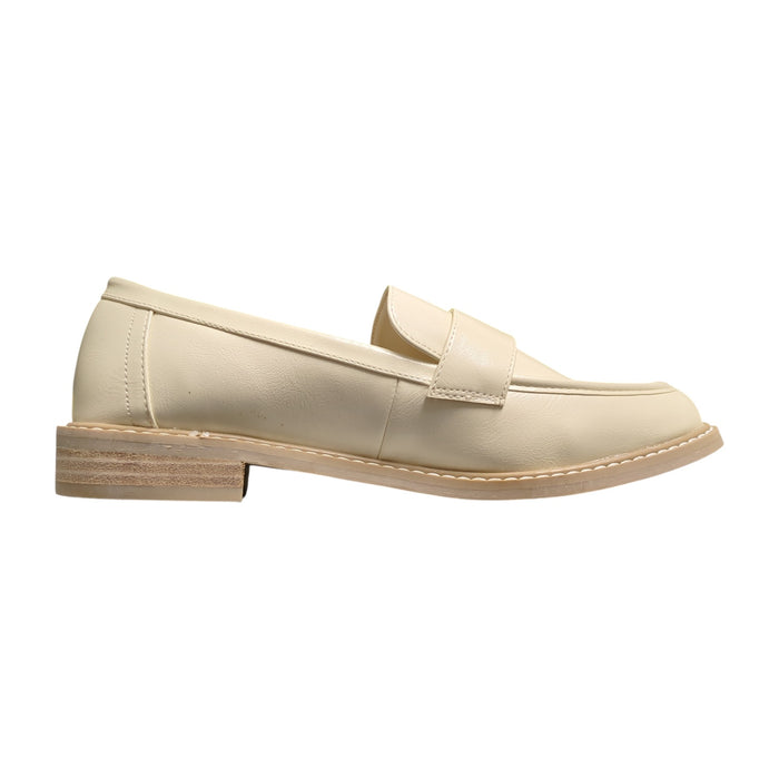 DV by Dolce Vita Women's Glossy Slip-On Fayte Loafer