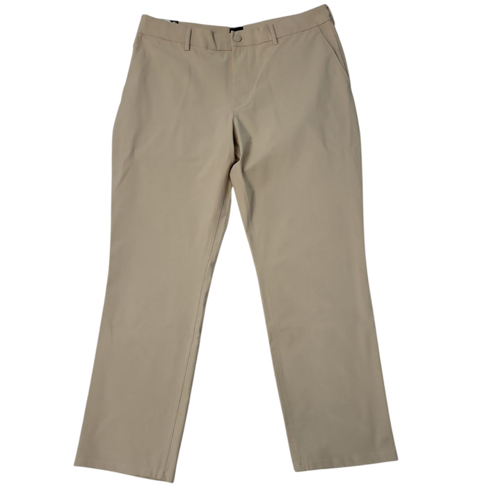 Gap Men's Moisture Wicking Slim Straight Fit Easy Care Chino Pant