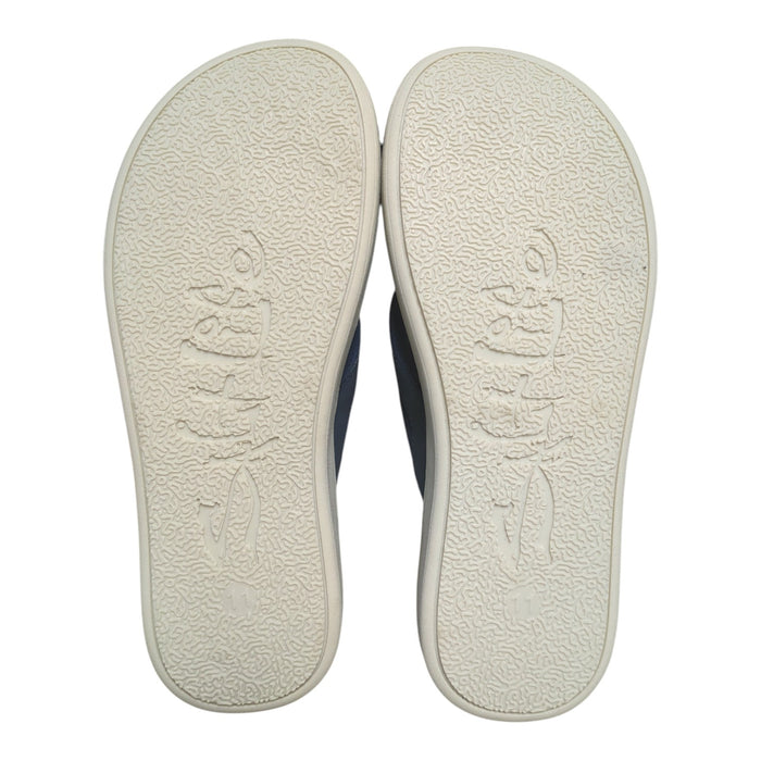 Salt Life Women's Lightweight & Comfortable Memory Foam Padded Flip-Flop