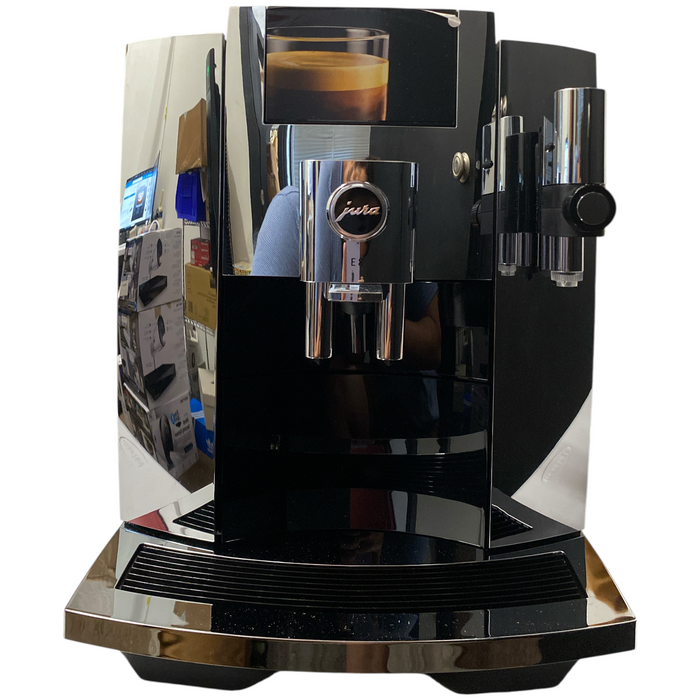 Jura E8 Chrome Fully Automatic Espresso Machine, 17 Brewing Options, 15371