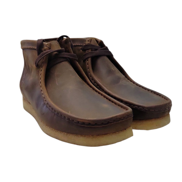 Clarks Men's Wallabee Premium Beeswax Leather Boot Chukka