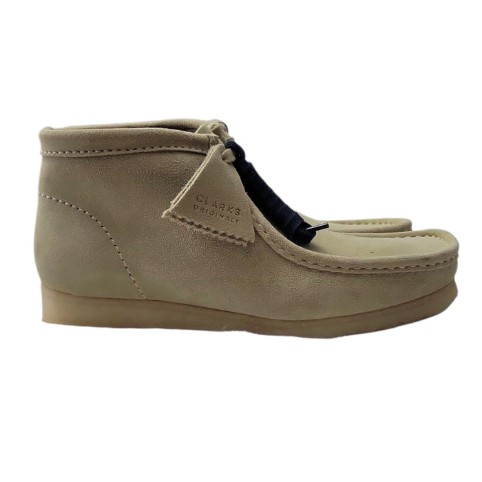 Clarks Men's Wallabee Premium Beeswax Leather Boot Chukka
