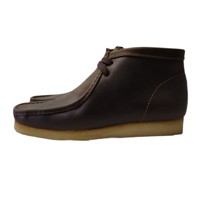 Clarks Men's Wallabee Premium Beeswax Leather Boot Chukka