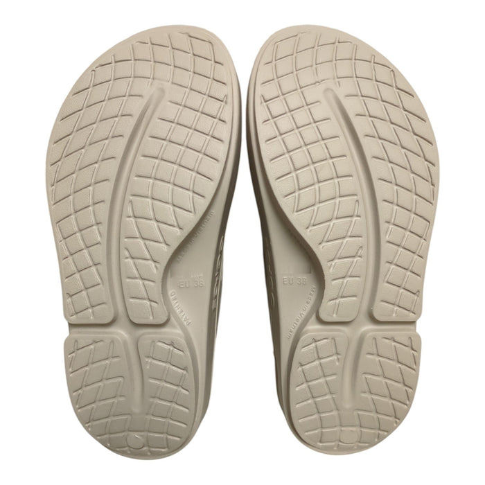 Oofos Unisex Adult Ooriginal Traditional Y Strap Sandal