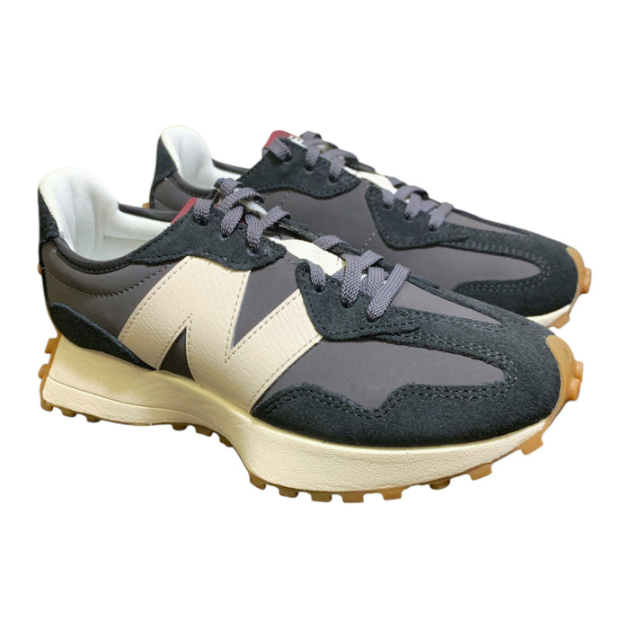 New Balance Women's 327 Lifestyle Shoe – Retro-Inspired Casual Sneaker