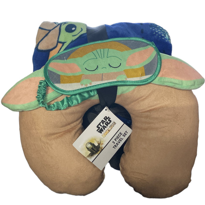 Baby Yoda travel blanket fashion